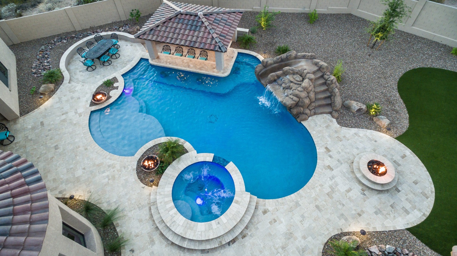 Travertine Pool Coping in Gilbert
