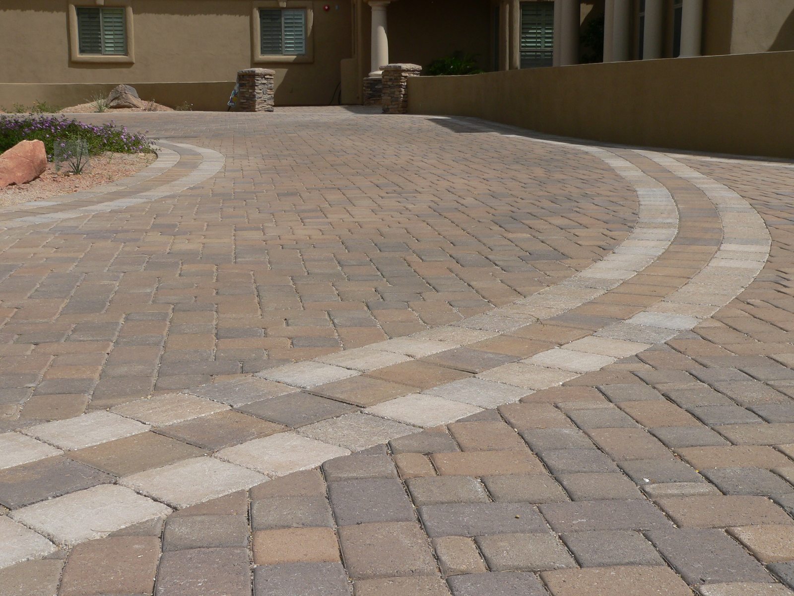 Curved Cobble Driveway with Soldier Band in Phoenix Valley, AZ, Stone Creations paver project photo 2